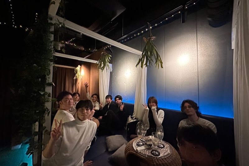 交流会後の二次会の様子